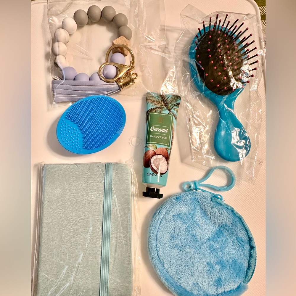 10 Item BlueThemed Self Care Bundle